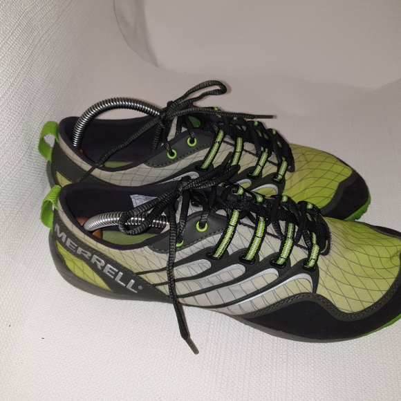 mens barefoot running shoes